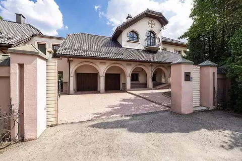 Дом в Московская область, Одинцовский городской округ, д. Шульгино ...