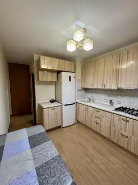 2-к кв. Самарская область, Самара ул. Антонова-Овсеенко, 83 (60.0 м)