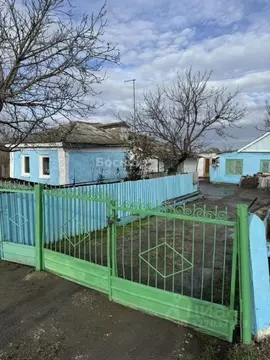 Дом в Крым, Кировский район, Яркополенское с/пос, с. Ореховка ул. ...