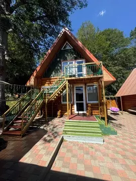 Дом в Карачаево-Черкесия, Зеленчукский район, с. Архыз ул. Курджиева, ...