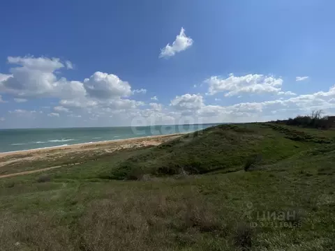 Участок в Крым, Ленинский район, Семисотское с/пос, с. Каменское ул. ...