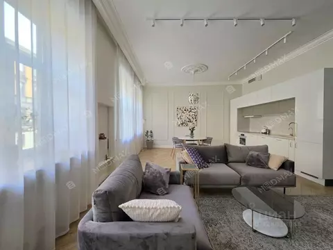 2-к кв. Санкт-Петербург ул. Некрасова, 37/20 (80.0 м)