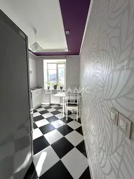 2-к кв. Калужская область, Калуга бул. Сиреневый, 3 (64.3 м)