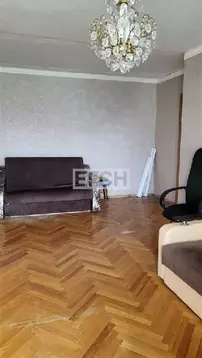 Продается 2-комнатная квартира