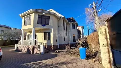 Дом в Ставропольский край, Ставрополь ул. Пирогова, 65/4 (326 м)