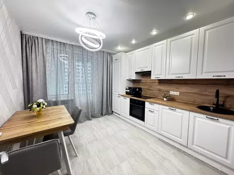 2-к кв. Москва 6-я Радиальная ул., 7/1к2 (65.0 м)