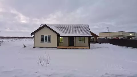 Дом в Омская область, Омский район, Магистральное с/пос, с. Ребровка ...