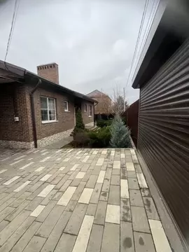 Дом в Ростовская область, Ростов-на-Дону Верная ул., 1 (80 м)