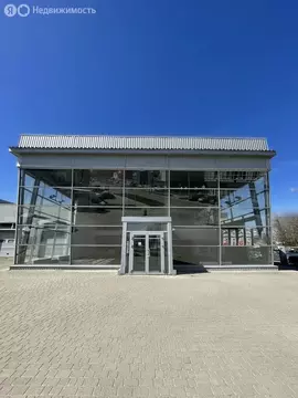 Торговая площадь (950 м)