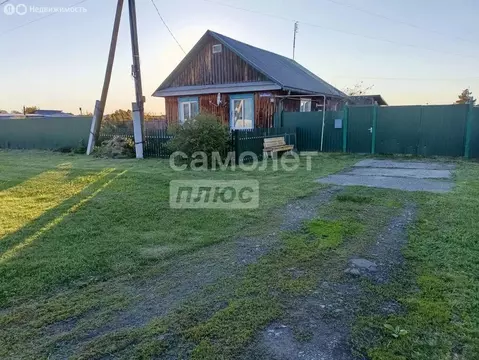 Дом в Тюменская область, Заводоуковский муниципальный округ, посёлок ...