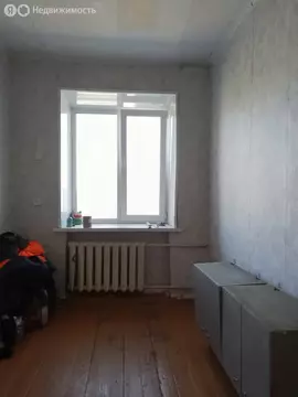 2-комнатная квартира: Еманжелинск, улица Титова, 15 (42 м)