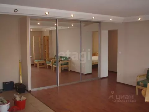 2-к кв. Вологодская область, Вологда Октябрьская ул., 27 (61.0 м)