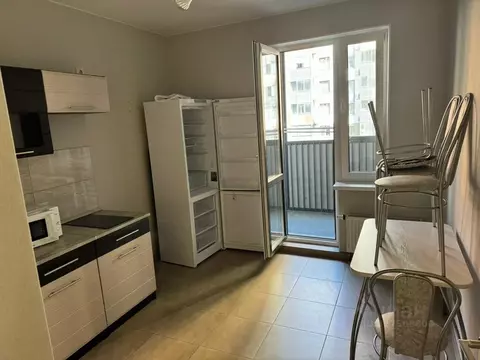 1-к кв. Москва ул. Чароитовая, 1к3 (40.0 м)