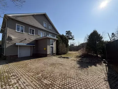 Дом в Ленинградская область, Гатчинский муниципальный округ, Вырица ...