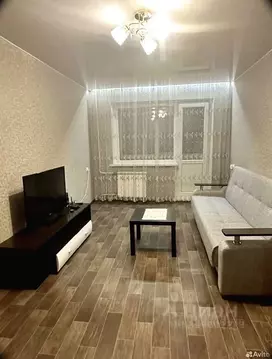 2-к кв. Омская область, Омск Заозерный мкр, ул. Сергея Тюленина, 13 ...