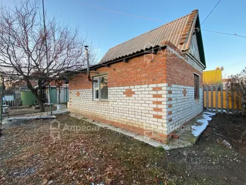 Дом в Волгоградская область, Волгоград Рябинушка СНТ,  (30 м)