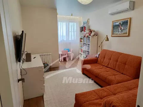 Продается 5-комнатная квартира