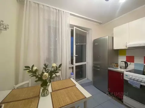 1-к кв. Башкортостан, Уфа ул. Софьи Перовской, 19/2 (46.0 м)