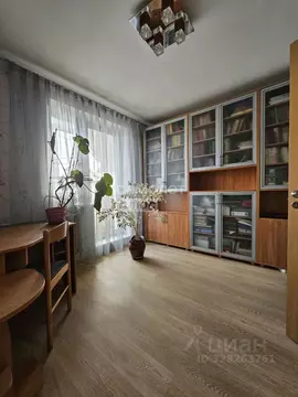 4-к кв. Воронежская область, Воронеж ул. Ворошилова, 38А (132.0 м)