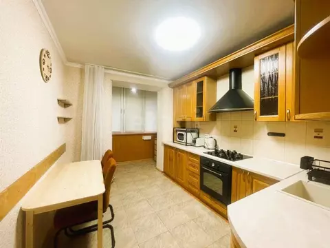 3-к кв. Крым, Симферополь ул. Лексина (69.7 м)