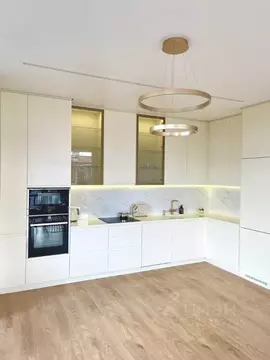 2-к кв. Крым, Симферополь ул. Аэрофлотская, 5Б (67.0 м)