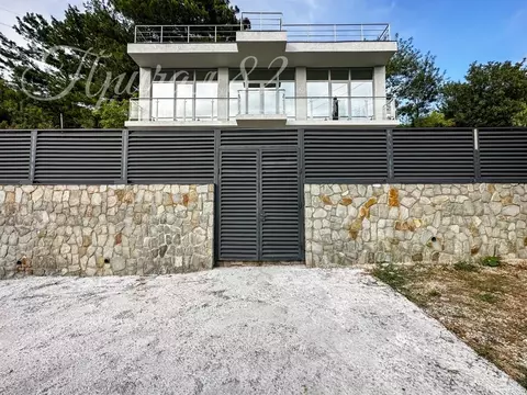 Коттедж в Крым, Ялта муниципальный округ, Восход пгт ул. Авроры (315 ...