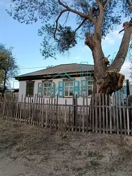 Дом в Оренбургская область, Новоорский район, Кумакский сельсовет, с. ...