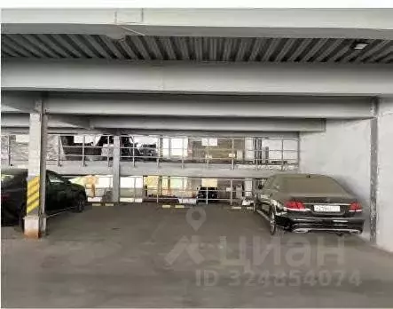 Гараж в Москва ул. Саморы Машела, 2к1 (14 м)