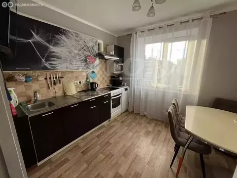 2-комнатная квартира: Тюмень, 6-й микрорайон, проезд 9 Мая, 2 (50.4 м)