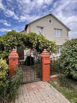 Дом в Белгородская область, Корочанский район, Мелиховское с/пос, с. ...