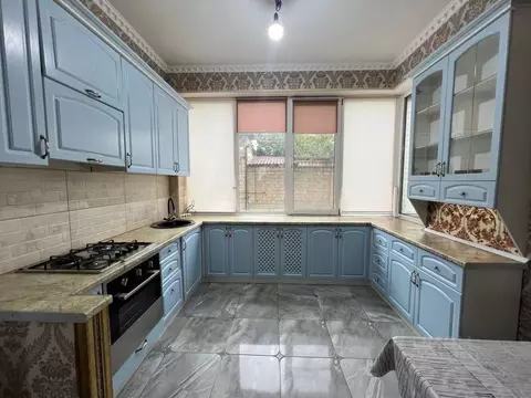 2-к кв. Кабардино-Балкария, Нальчик Балкарская ул. (74.0 м)