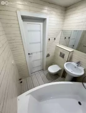 1-комнатная квартира: Тюмень, улица Свердлова, 2 (43 м)