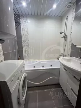 2-к кв. Воронежская область, Воронеж ул. Кропоткина, 11а (55.0 м)