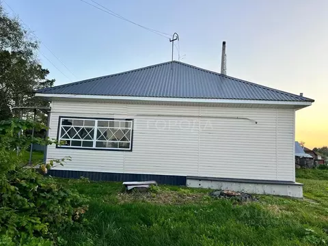 Дом в Алтайский край, Первомайский район, с. Березовка ул. ...