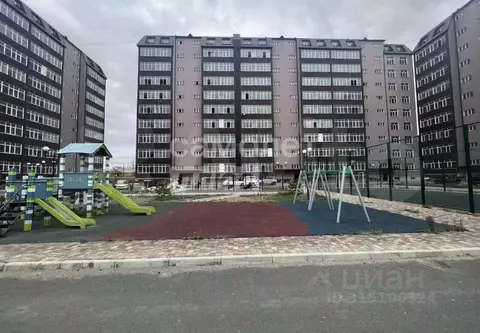 2-к кв. Дагестан, Каспийск ул. Амет-хан Султана, 26 (76.0 м)