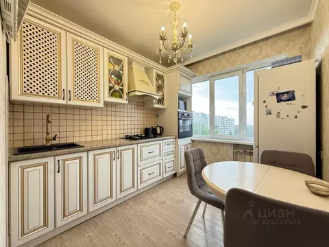 3-к кв. Кабардино-Балкария, Нальчик просп. Кулиева, 3 (77.0 м)