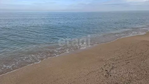 Участок в Крым, Ленинский район, Семисотское с/пос, с. Соляное ул. ...