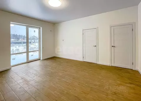 Дом в Ленинградская область, Ломоносовский район, Виллозское городское ...