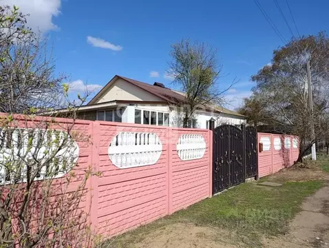 Дом в Саратовская область, Энгельсский район, Безымянское ...