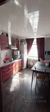 3-к кв. Вологодская область, Сокол Продольная ул., 18 (67.7 м)