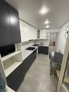 2-к кв. Крым, Черноморское пгт ул. Кооперативная, 53 (60.0 м)