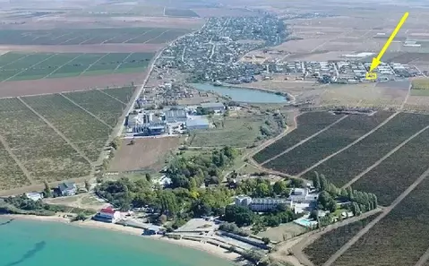 Участок в Крым, Бахчисарайский район, с. Угловое ул. Аграрная, 15 ...