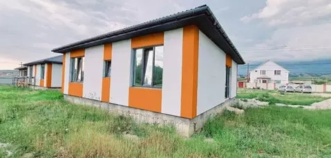 Дом в Крым, Симферопольский район, с. Первомайское ул. Ленина, 51/2 ...