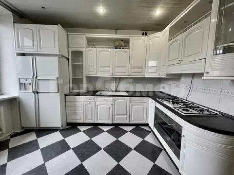 Продается 3-комнатная квартира