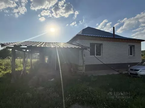 Дом в Калужская область, Бабынинский муниципальный округ, д. Карачево  ...