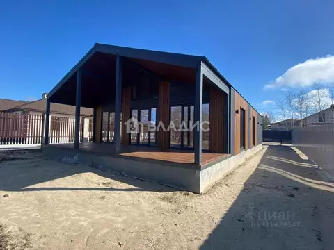 Дом в Рязанская область, Рязанский район, Заборьевское с/пос, с. ...