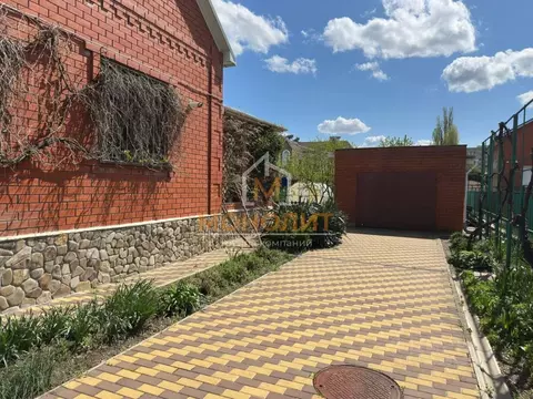 Дом в Краснодарский край, Горячий Ключ ул. Кленовая (97 м)