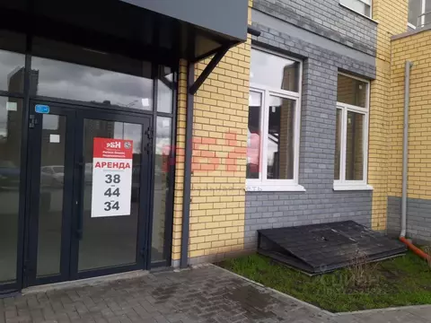 Торговая площадь в Тюменская область, Тюмень ул. Мельникайте, 2к19 ...