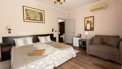 Комната Крым, Алушта пер. Ревкомовский, 3А