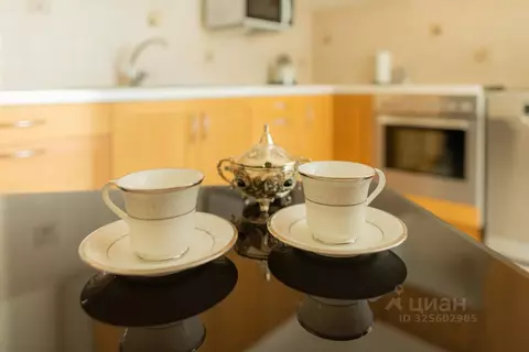 3-к кв. Москва ул. Удальцова, 1к1 (78.0 м)